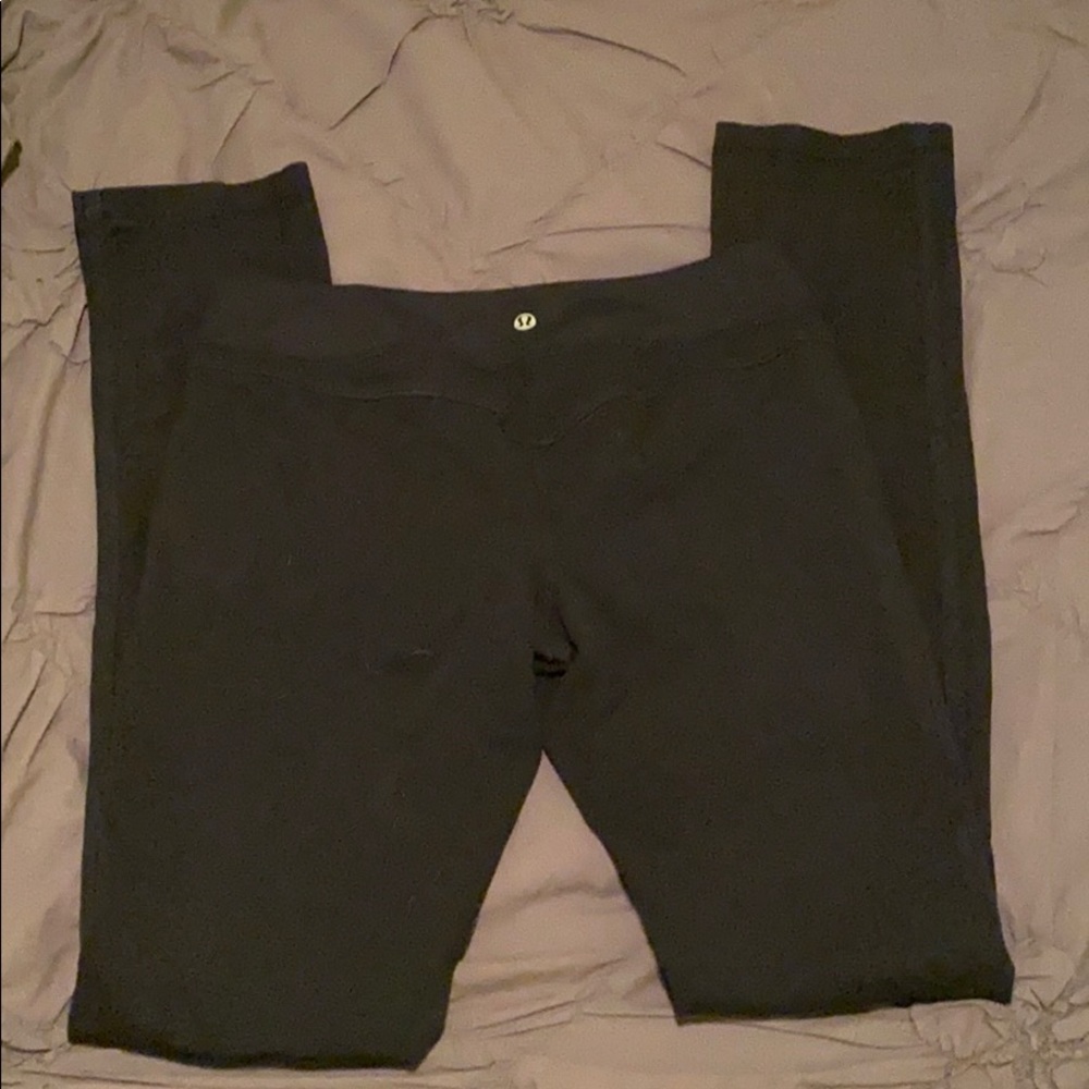 Black lulu lemon leggings